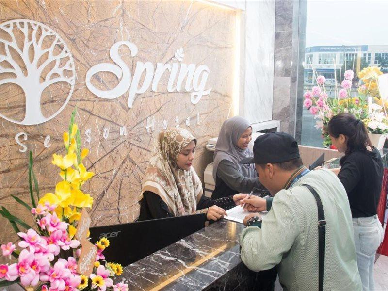 Spring Season Hotel Muar Ngoại thất bức ảnh
