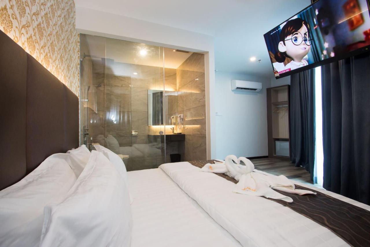 Spring Season Hotel Muar Ngoại thất bức ảnh
