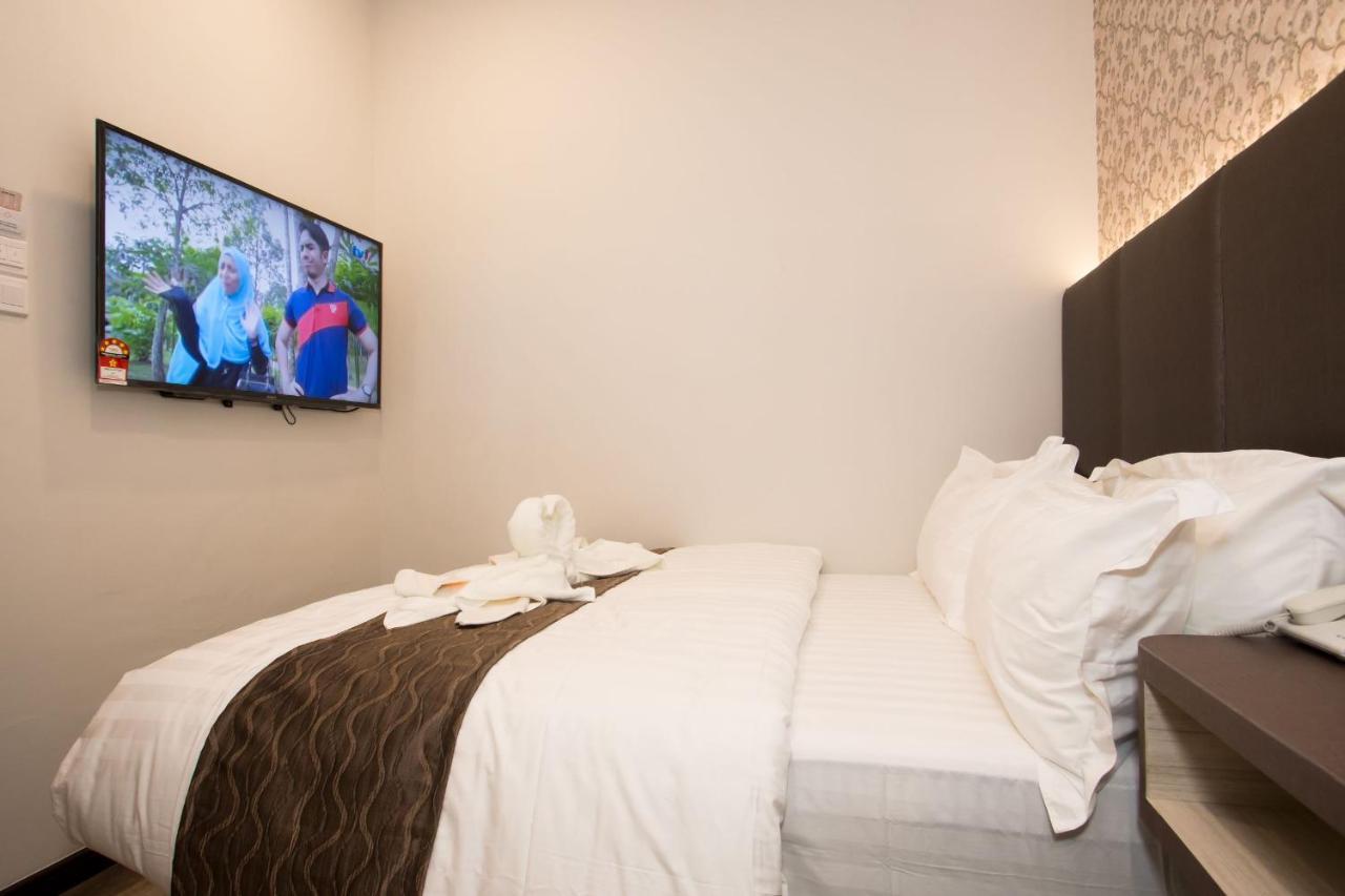 Spring Season Hotel Muar Ngoại thất bức ảnh