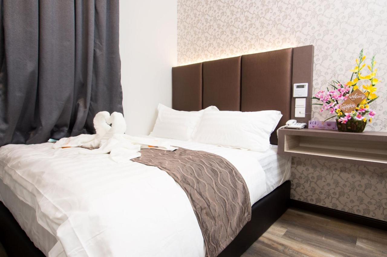 Spring Season Hotel Muar Ngoại thất bức ảnh